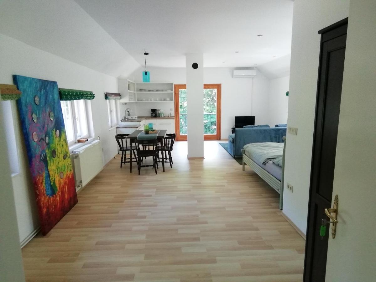 Jagdhaus Pat Apartment Galambok Bagian luar foto